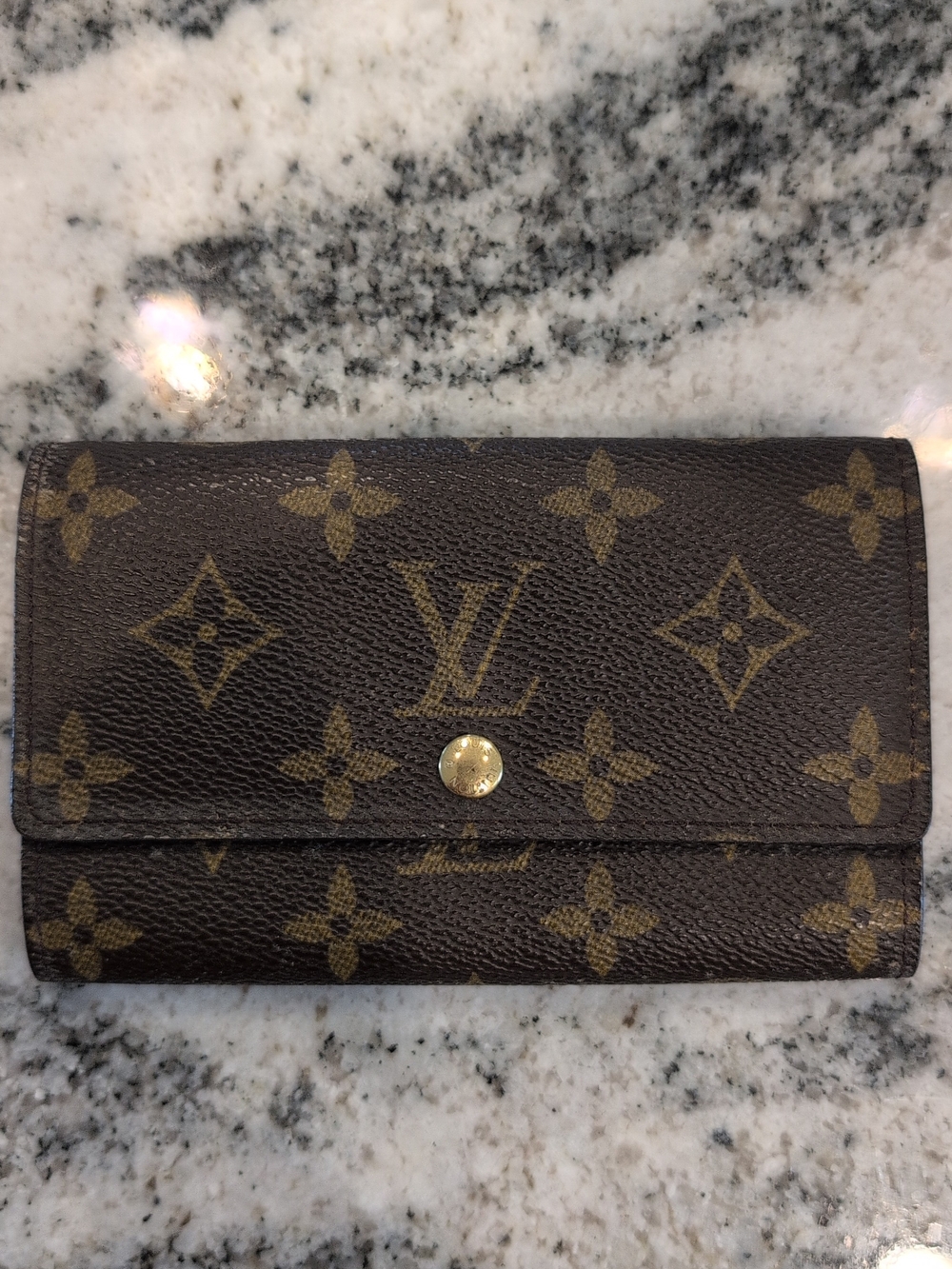 Louis Vuitton Brown Classic Monogram Wallet - COA - EUC